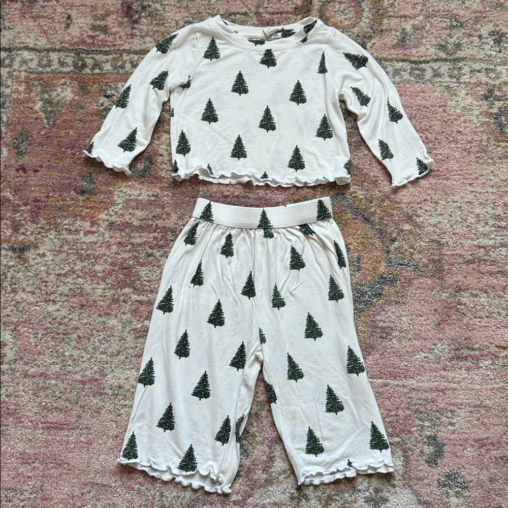 Kate Quinn Jade set